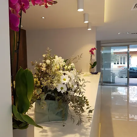 Perla فندق بينايدورم