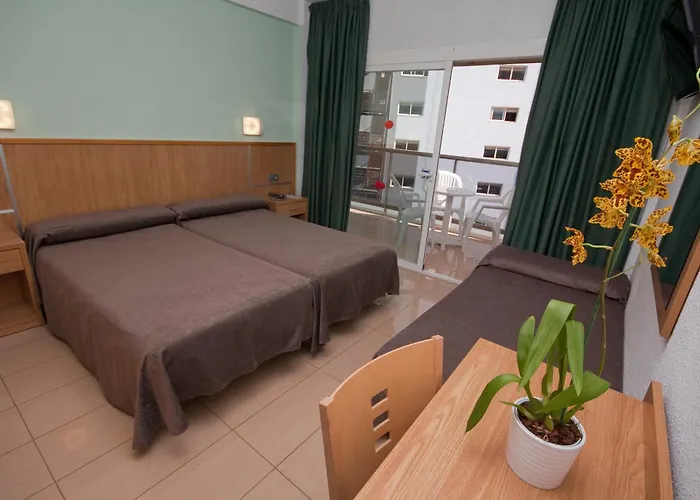 Perla 3* Μπένιντορμ